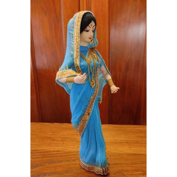 VTG Beautiful Details Handmade Indian Woman Saree Traditional Wearing Doll - Picture 9 of 13